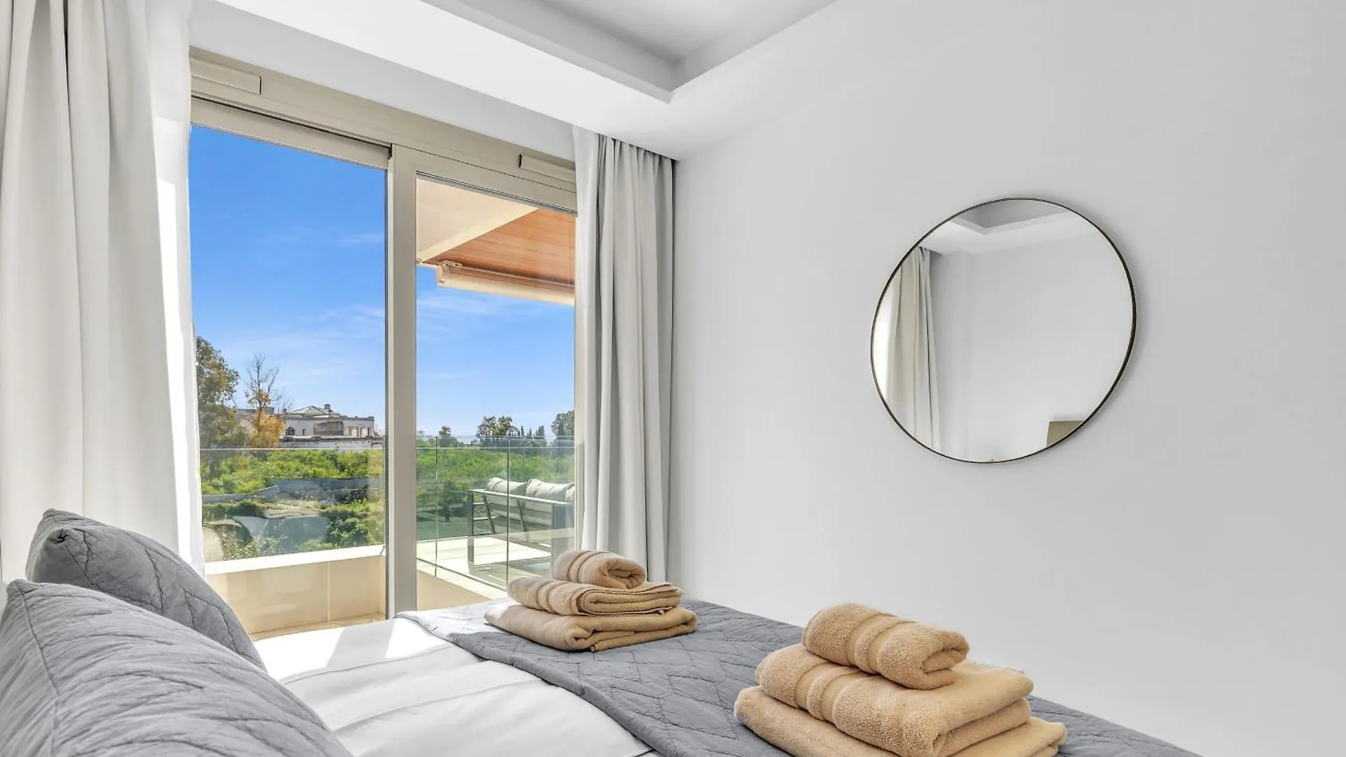Benalus II Luxury Apartment ماربيا 0*,